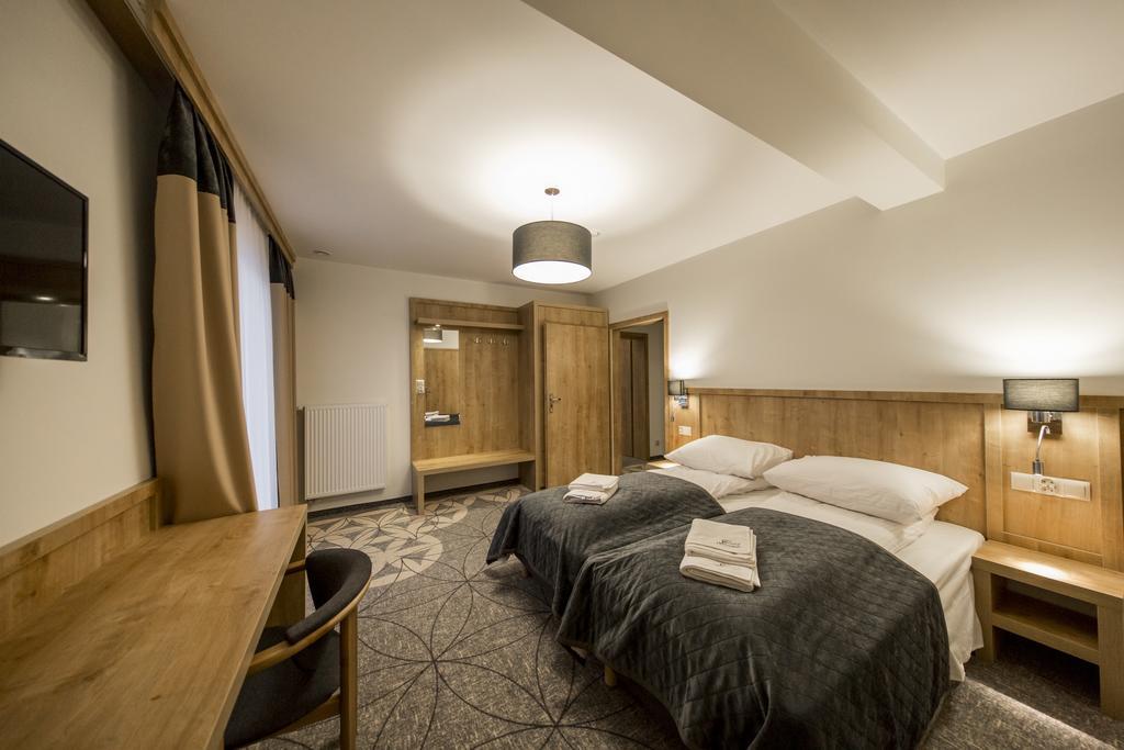 Hotel Grand Stasinda Bukowina Tatrzańska Exterior foto